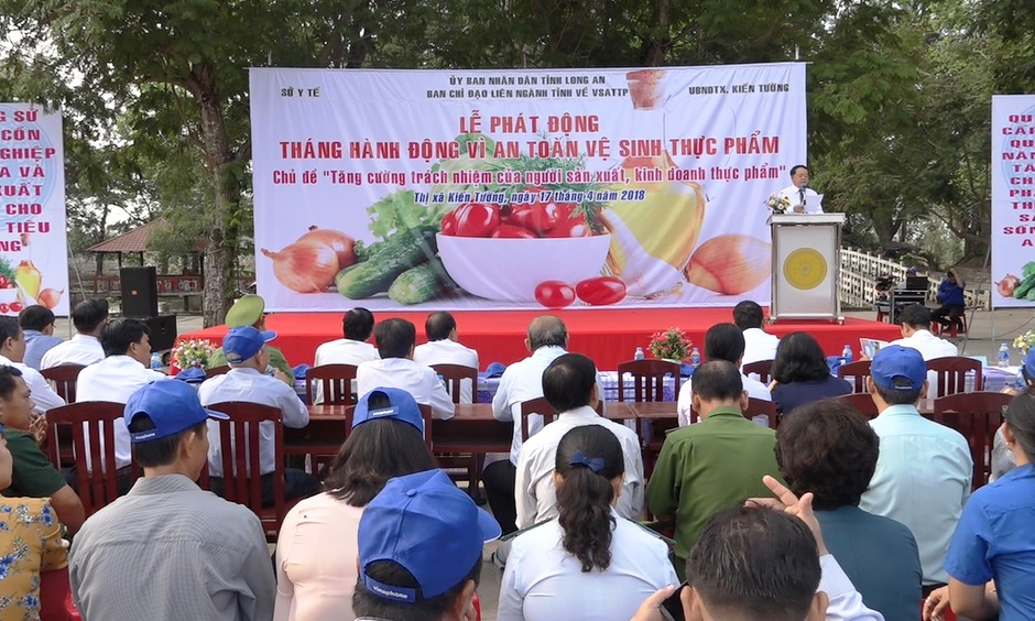 Long An ph&aacute;t động th&aacute;ng h&agrave;nh động v&igrave; Vệ sinh an to&agrave;n thực phẩm năm 2018.