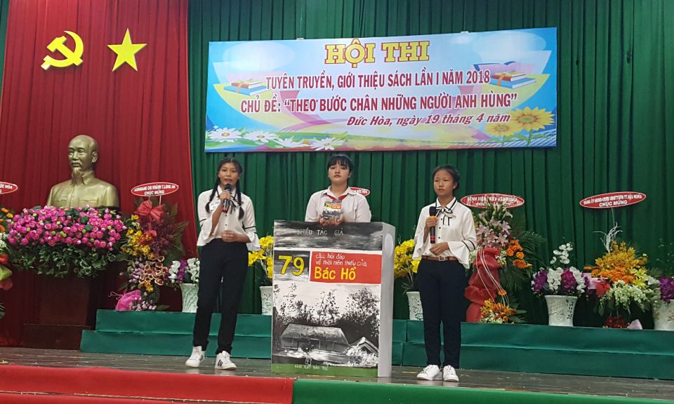 Đức Ho&agrave;: Hội thi tuy&ecirc;n truyền, giới thiệu s&aacute;ch năm 2018