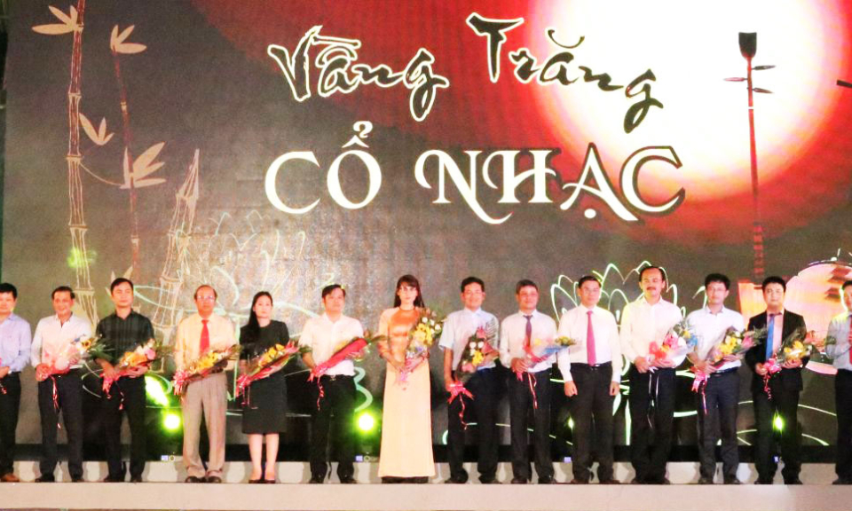 Vầng trăng cổ nhạc 197: Vận động được tr&ecirc;n 25 tỉ đồng