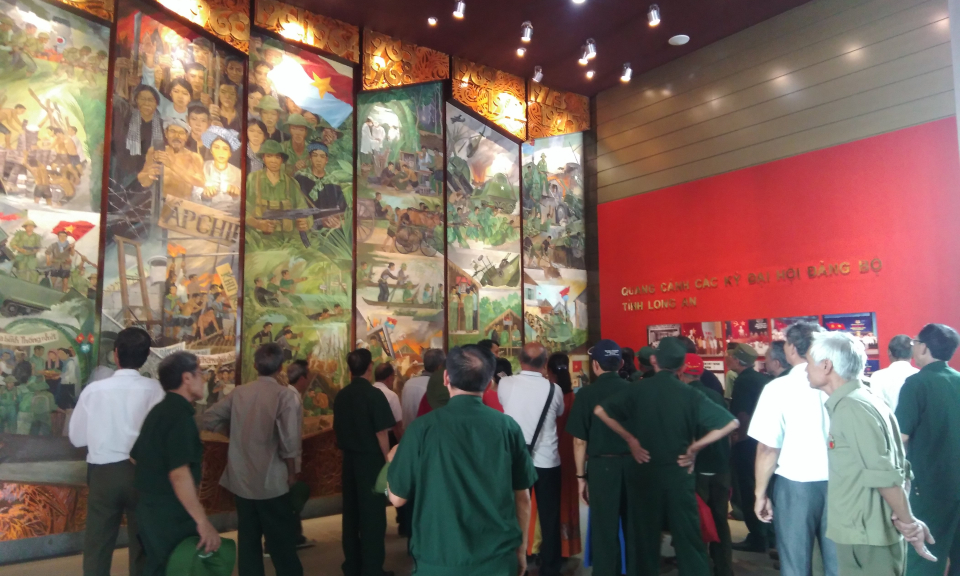 Thăm lại chiến trường xưa tại Khu di t&iacute;ch lịch sử c&aacute;ch mạng tỉnh Long An