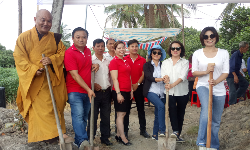 Bến Lức: Lễ khởi c&ocirc;ng x&acirc;y dựng cầu giao th&ocirc;ng n&ocirc;ng th&ocirc;n