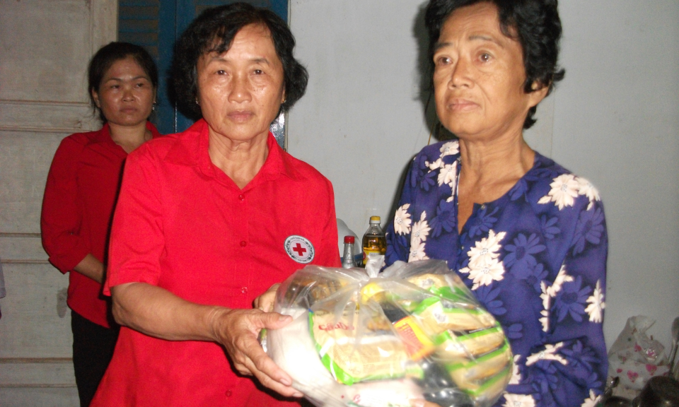 Cần Giuộc: Hội chữ thập đỏ thực hiện tốt c&ocirc;ng t&aacute;c x&atilde; hội từ thiện