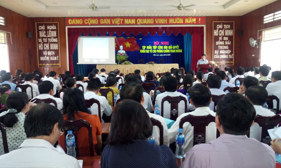 Bến Lức: Tập huấn nghiệp vụ c&ocirc;ng t&aacute;c tiếp c&ocirc;ng d&acirc;n