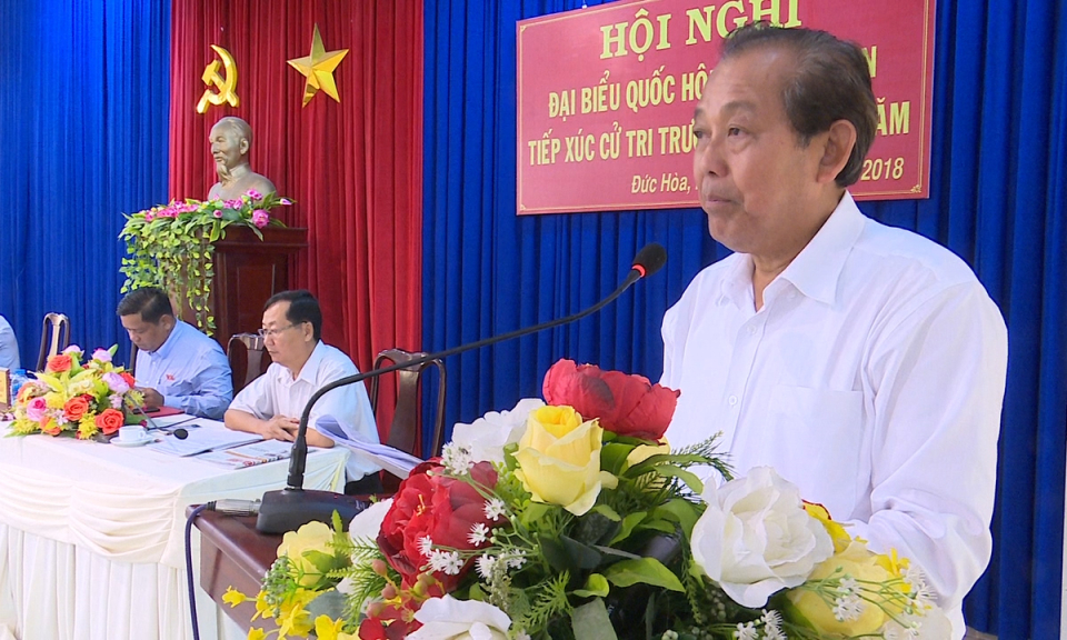 Ph&oacute; Thủ Tướng Trương H&ograve;a B&igrave;nh tiếp x&uacute;c cử tri Đức H&ograve;a