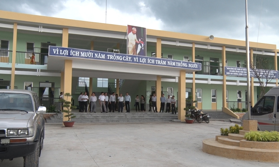 Thẩm định x&atilde; đạt chuẩn n&ocirc;ng th&ocirc;n mới tại Đức H&ograve;a