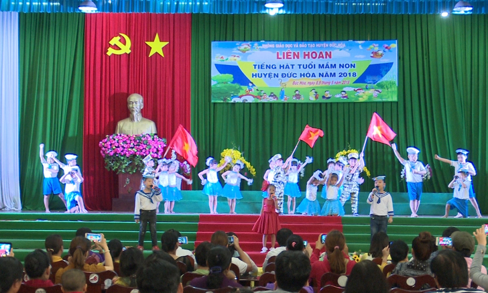 Đức H&ograve;a: Li&ecirc;n hoan tiếng h&aacute;t tuổi mầm non năm 2018