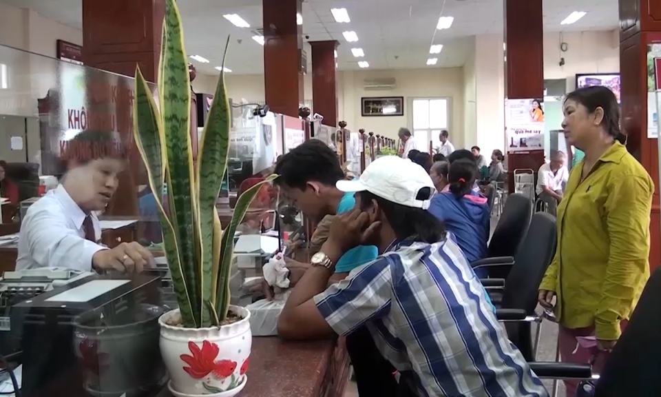 Tập thể gương mẫu l&agrave;m theo lời B&aacute;c