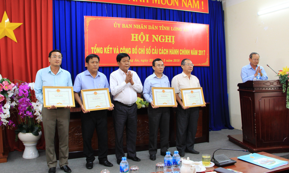 Long An: Tiếp tục đẩy mạnh c&ocirc;ng t&aacute;c cải c&aacute;ch h&agrave;nh ch&iacute;nh