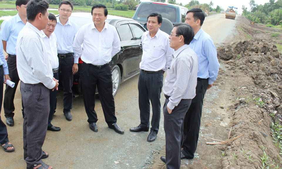 Bến Lức: Đường tỉnh 830 đoạn qua huyện Bến Lức cơ bản đ&atilde; ho&agrave;n th&agrave;nh 98% kế hoạch