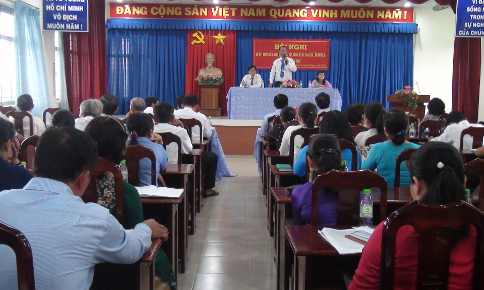 X&atilde; T&acirc;n Kim – huyện Cần Giuộc: 100% hộ d&acirc;n sử dụng điện v&agrave; nước hợp vệ sinh