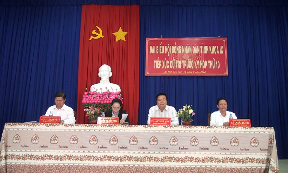 Đại biểu HĐND tỉnh tiếp x&uacute;c cử tri Đức Ho&agrave;, Bến Lức, TP T&acirc;n An