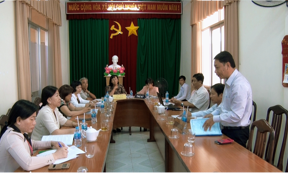 T&acirc;n Thạnh nghiệm thu Đề t&agrave;i nghi&ecirc;n cứu khoa học khảo s&aacute;t bệnh đ&aacute;i th&aacute;o đường