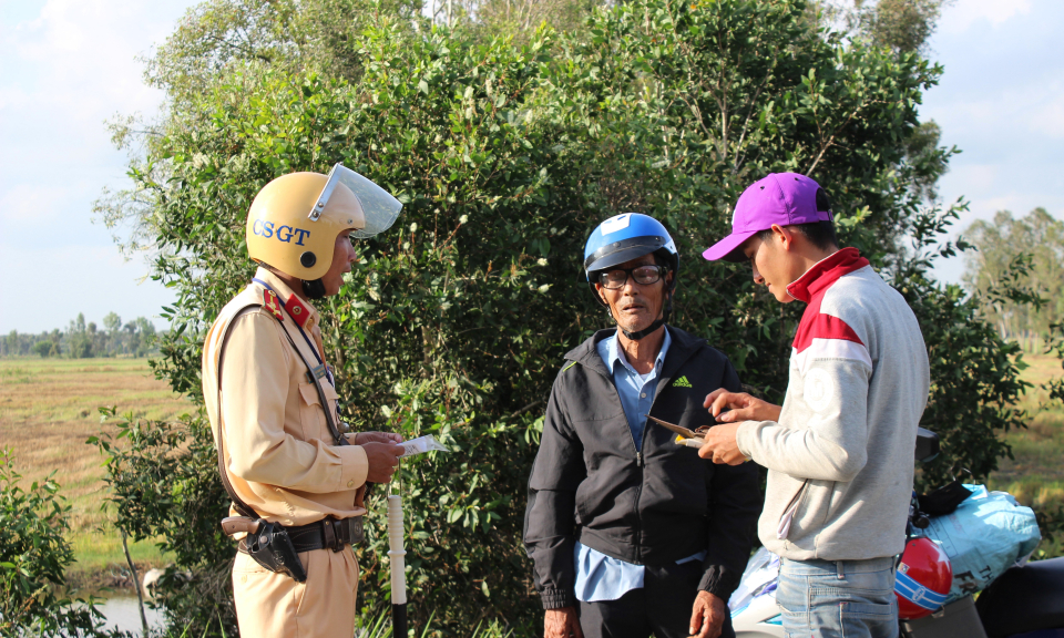 Mộc Ho&aacute;: Đảm bảo an to&agrave;n giao th&ocirc;ng dịp lễ 2/9