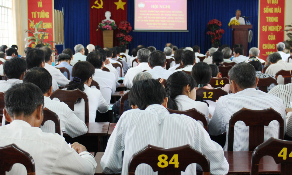 Cần Đước: Sơ kết 3 năm cuộc vận động x&acirc;y dựng NTM, đ&ocirc; thị văn minh