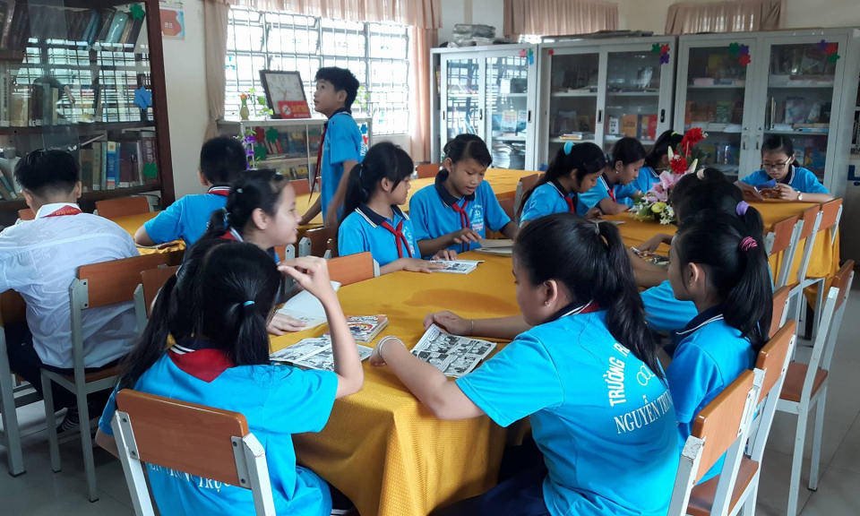 Bến Lức: 100% trường học đều c&oacute; thư viện, tủ s&aacute;ch Ph&aacute;p luật