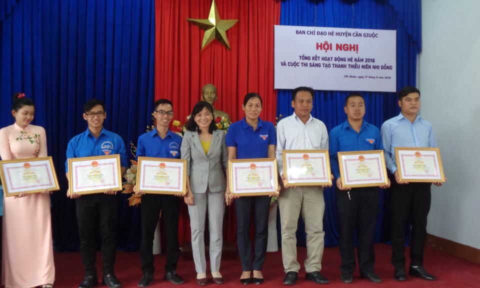 Cần Giuộc: Tổng kết hoạt động h&egrave; v&agrave; cuộc thi s&aacute;ng tạo TTNNĐ năm 2018