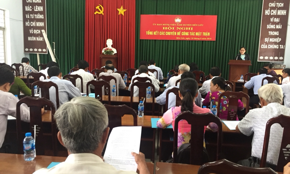 Bến Lức: Tổng kết c&aacute;c chuy&ecirc;n đề c&ocirc;ng t&aacute;c mặt trận
