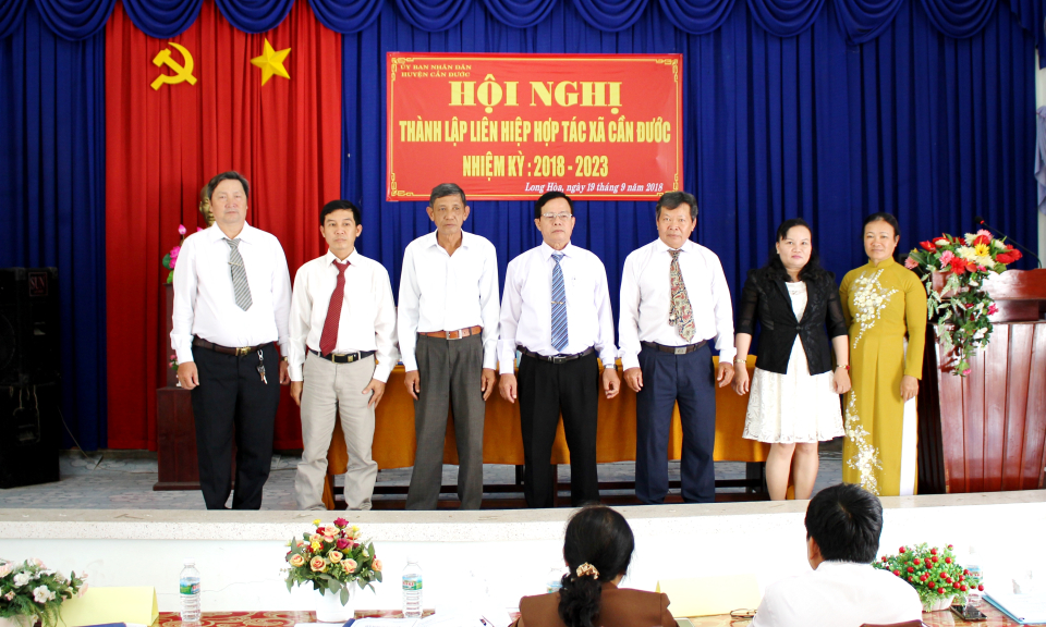 Cần Đước: Th&agrave;nh lập Li&ecirc;n hiệp Hợp t&aacute;c x&atilde;