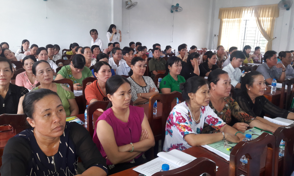 T&acirc;n Thạnh: Tập huấn n&acirc;ng cao năng lực truyền th&ocirc;ng ph&ograve;ng chống t&aacute;c hại thuốc l&aacute;