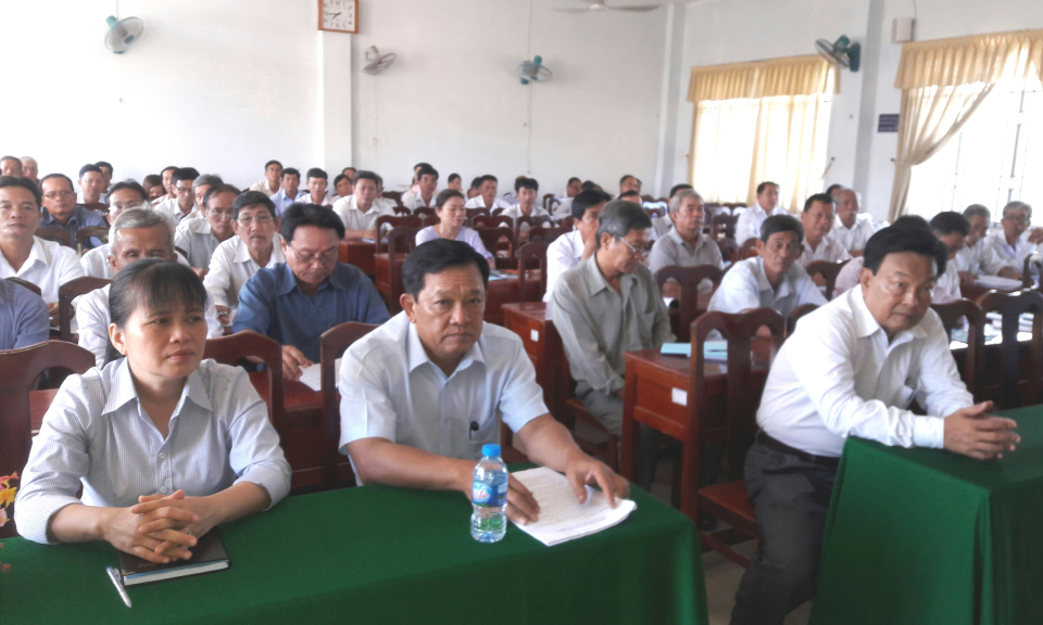 T&acirc;n Thạnh: Tập huấn c&aacute;n bộ mặt trận cơ sở năm 2018