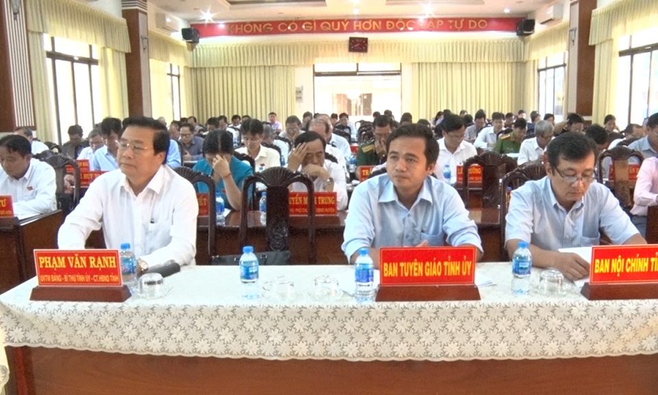 Hội nghị huyện ủy Đức H&ograve;a lần thứ 16 (Kh&oacute;a XI)