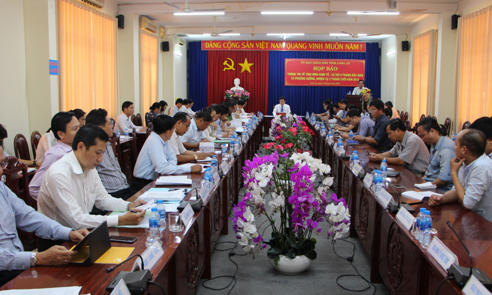 Long An: Họp b&aacute;o t&igrave;nh h&igrave;nh kinh tế – x&atilde; hội 9 th&aacute;ng đầu năm 2018