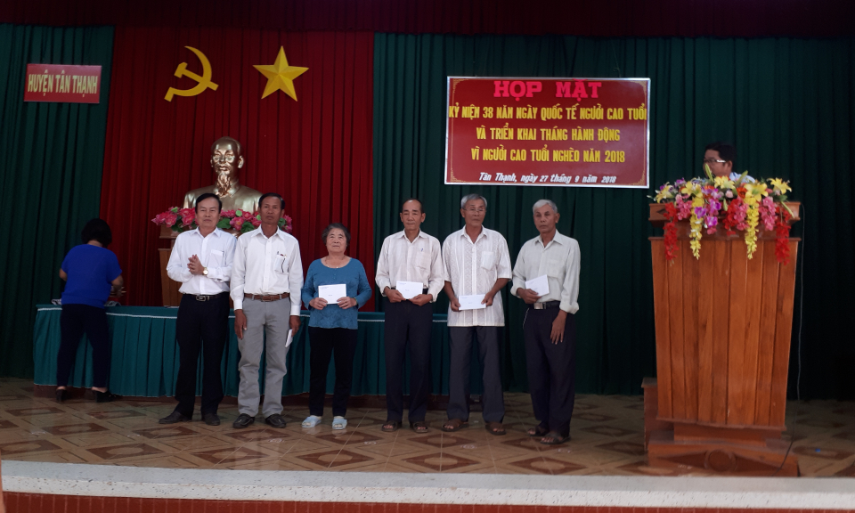 T&acirc;n Thạnh: Họp mặt kỷ niệm ng&agrave;y Quốc tế Người cao tuổi 01/10
