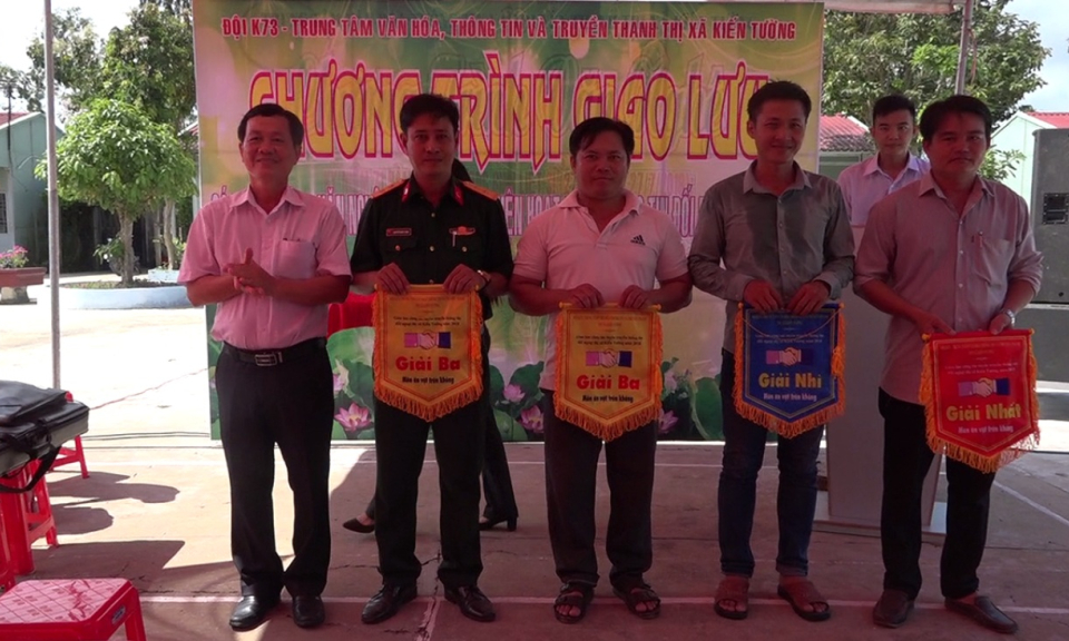 TX Kiến Tường: Hội thao th&ocirc;ng tin đối ngoại thị x&atilde; năm 2018