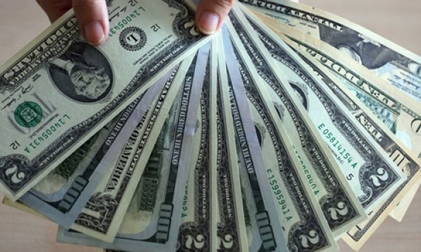 Doanh nghiệp Việt phải l&agrave;m g&igrave; khi &ldquo;hết cửa&rdquo; vay ngoại tệ?