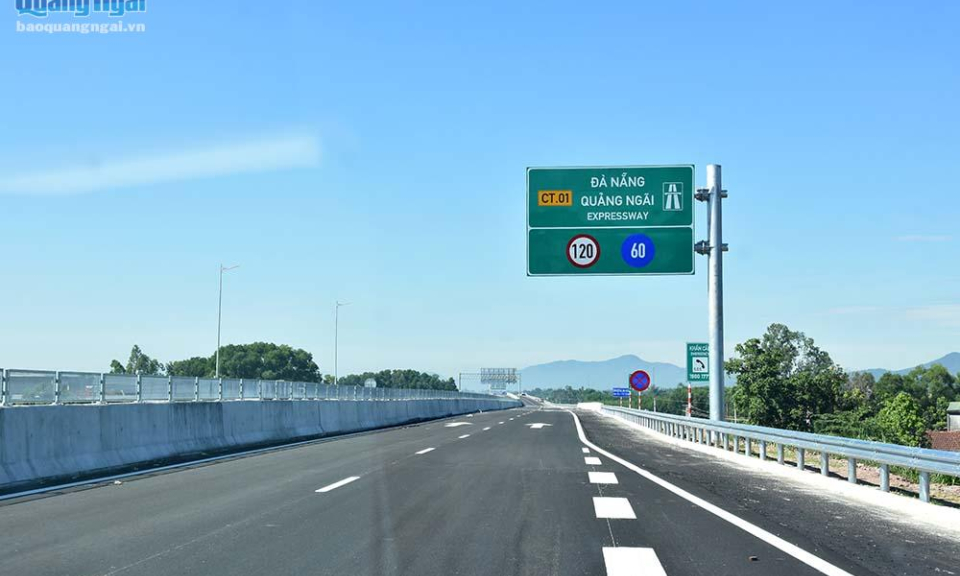 Ho&agrave;n th&agrave;nh h&agrave;ng loạt c&ocirc;ng tr&igrave;nh giao th&ocirc;ng lớn