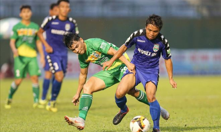 Patiyo đ&aacute; hỏng 11m, Cần Thơ tiếp tục ch&igrave;m trong khủng hoảng