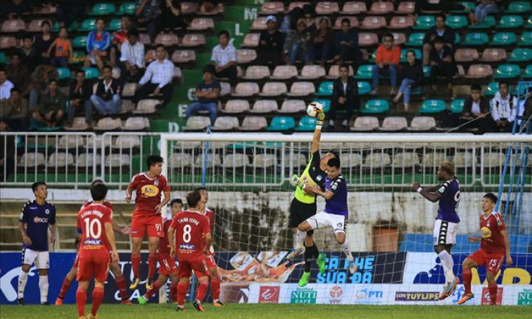 H&agrave; Nội FC v&agrave; HAGL c&ugrave;ng thiết lập kỷ lục tại V.League