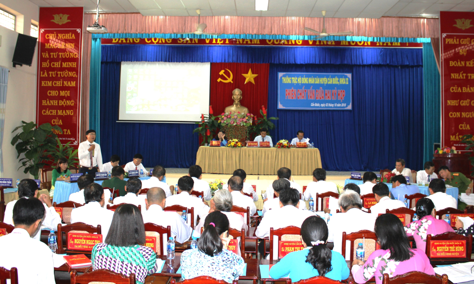 Hội đồng nh&acirc;n d&acirc;n huyện Cần Đước tổ chức Phi&ecirc;n chất vấn lần thứ 4 giữa hai kỳ họp