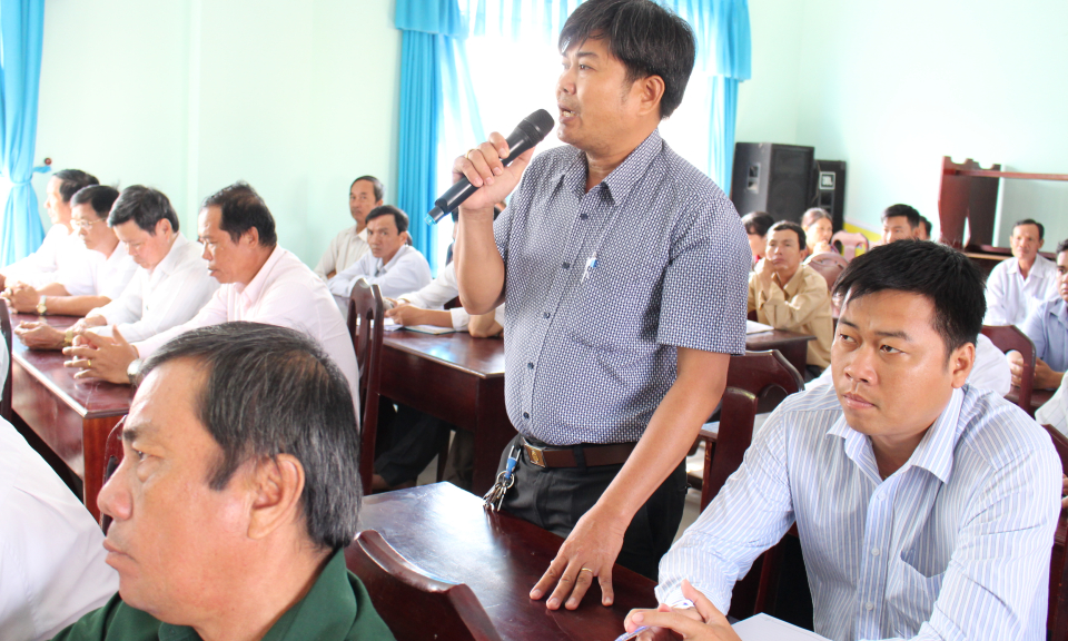 Tiếp x&uacute;c cử tri tại Bến Lức, Cần Đước: Nhiều kiến nghị thiết thực đề đạt với Đại biểu QH