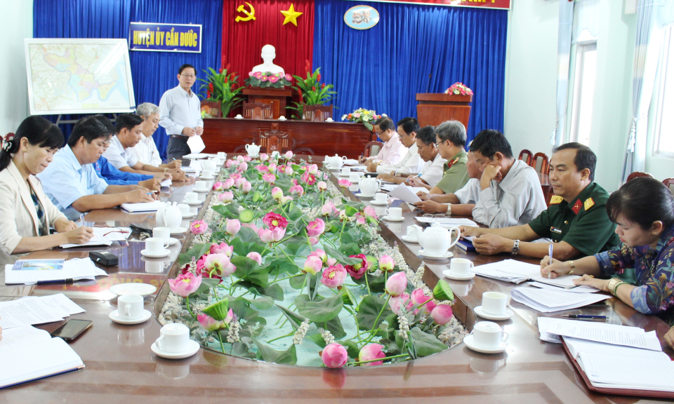 Hội nghị giao ban thường trực huyện ủy Cần Đước qu&yacute; III năm 2018