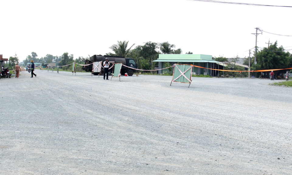 Cần lắp đặt biển b&aacute;o giao th&ocirc;ng hạn chế tai nạn