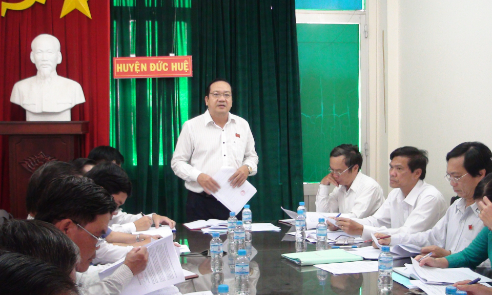 HĐND tỉnh gi&aacute;m s&aacute;t c&ocirc;ng t&aacute;c cải c&aacute;ch h&agrave;nh ch&iacute;nh tại Đức Huệ