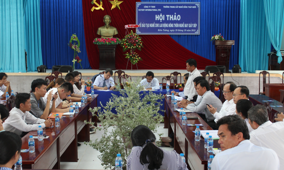 TX Kiến Tường: Hội thảo đ&agrave;o tạo nghề cho lao động n&ocirc;ng th&ocirc;n