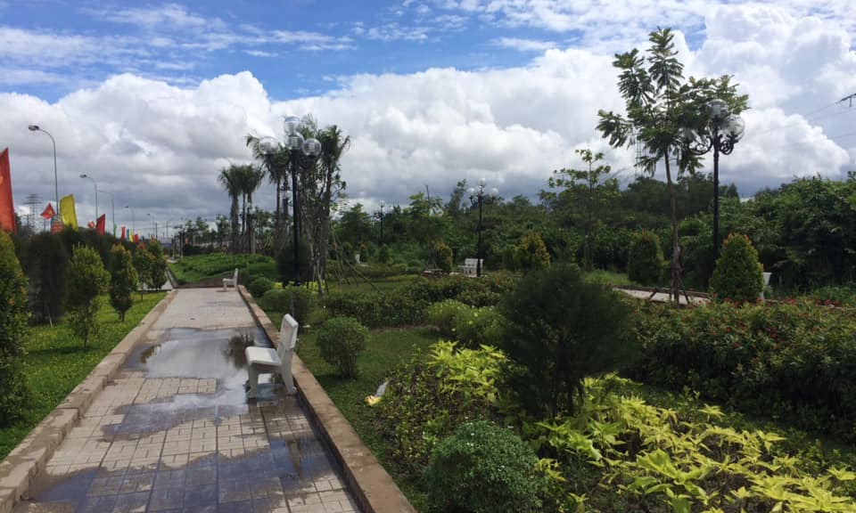 Bến Lức: Tăng cường mảng xanh trong đ&ocirc; thị