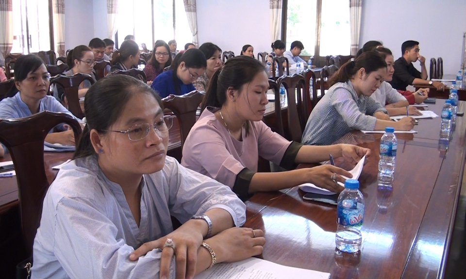 Đức Ho&agrave;: Tập huấn c&ocirc;ng t&aacute;c cải c&aacute;ch h&agrave;nh ch&iacute;nh