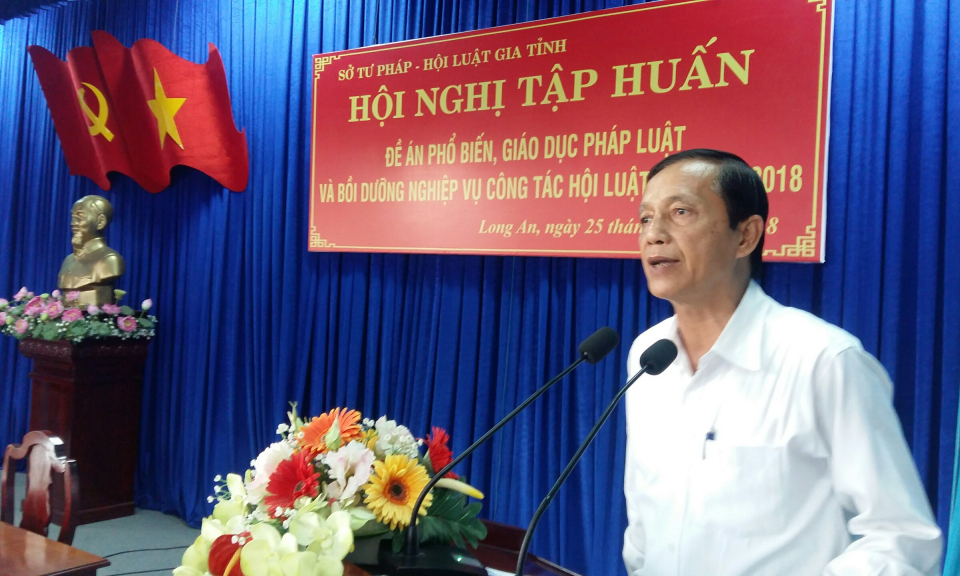 Lớp tập huấn thực hiện c&aacute;c đề &aacute;n về phổ biến gi&aacute;o dục ph&aacute;p luật