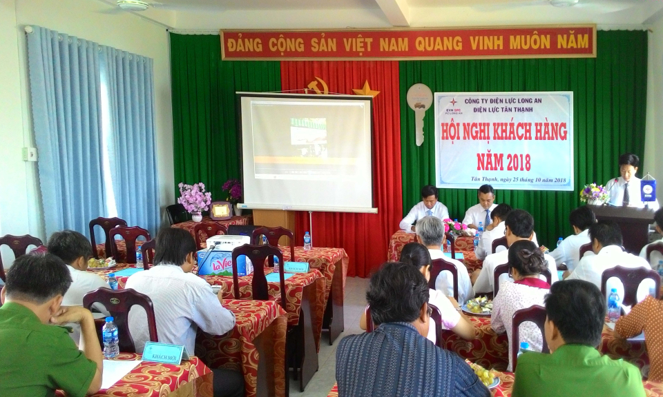 Điện lực T&acirc;n Thạnh, Mộc Ho&aacute; tri &acirc;n kh&aacute;ch h&agrave;ng năm 2018