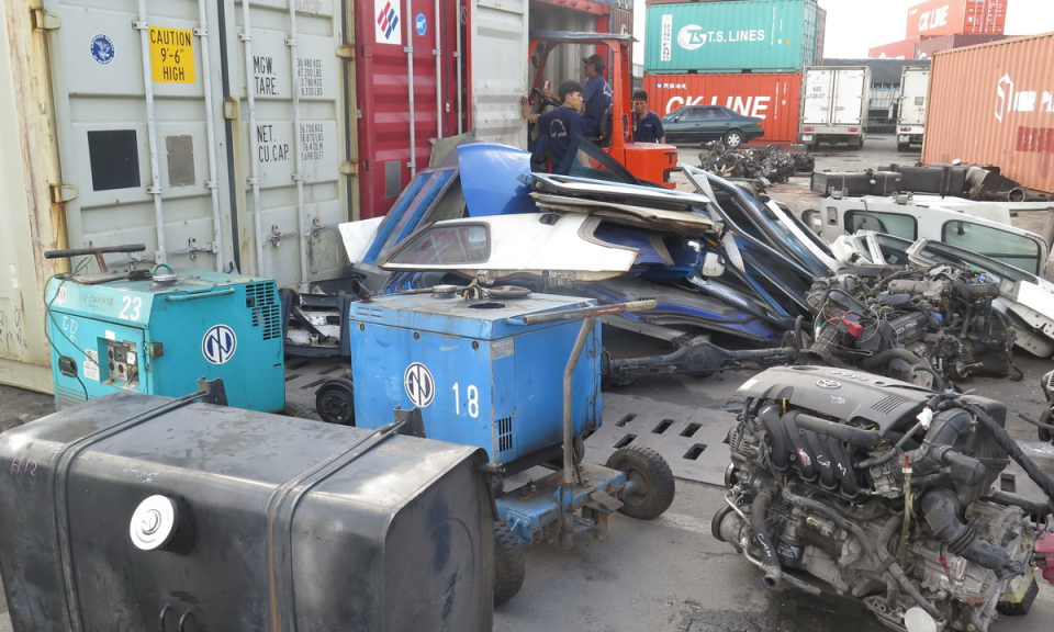 4.900 container v&ocirc; chủ tồn đọng ở c&aacute;c cảng biển