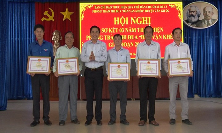 Cần Giuộc sơ kết 3 năm thực hiện phong tr&agrave;o thi đua &ldquo;D&acirc;n vận kh&eacute;o”