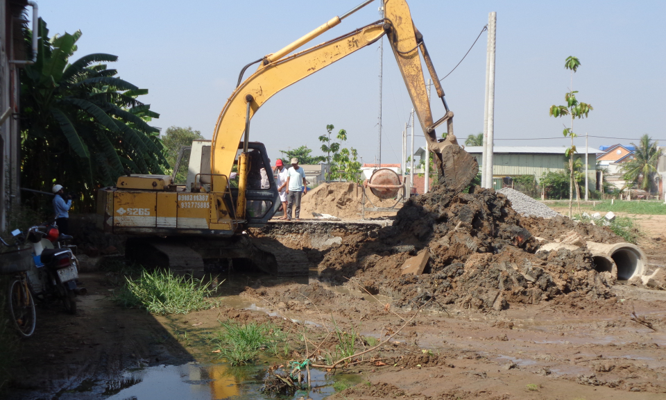 Cần Giuộc đẩy nhanh giải ng&acirc;n c&aacute;c c&ocirc;ng tr&igrave;nh x&acirc;y dựng cơ bản