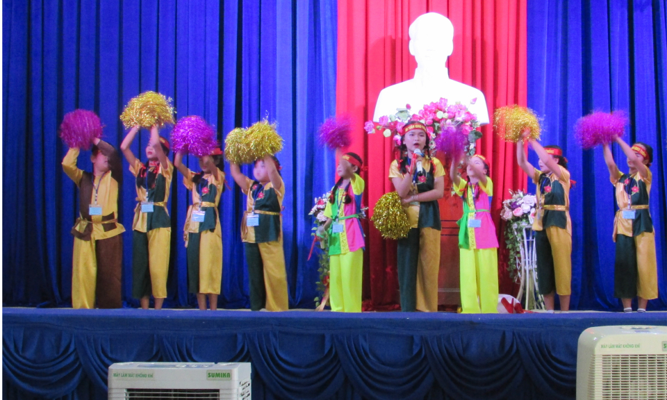 Hội thi tuy&ecirc;n truyền về ATGT cấp tiểu học