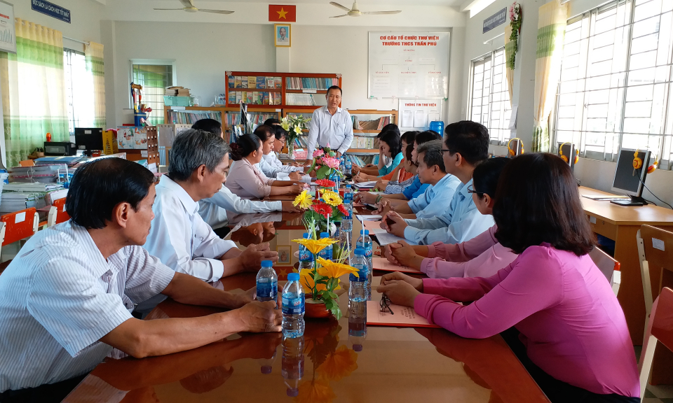 TP T&acirc;n An: Kiểm tra, c&ocirc;ng nhận lại trường THCS Trần Ph&uacute; đạt chuẩn quốc gia 2018