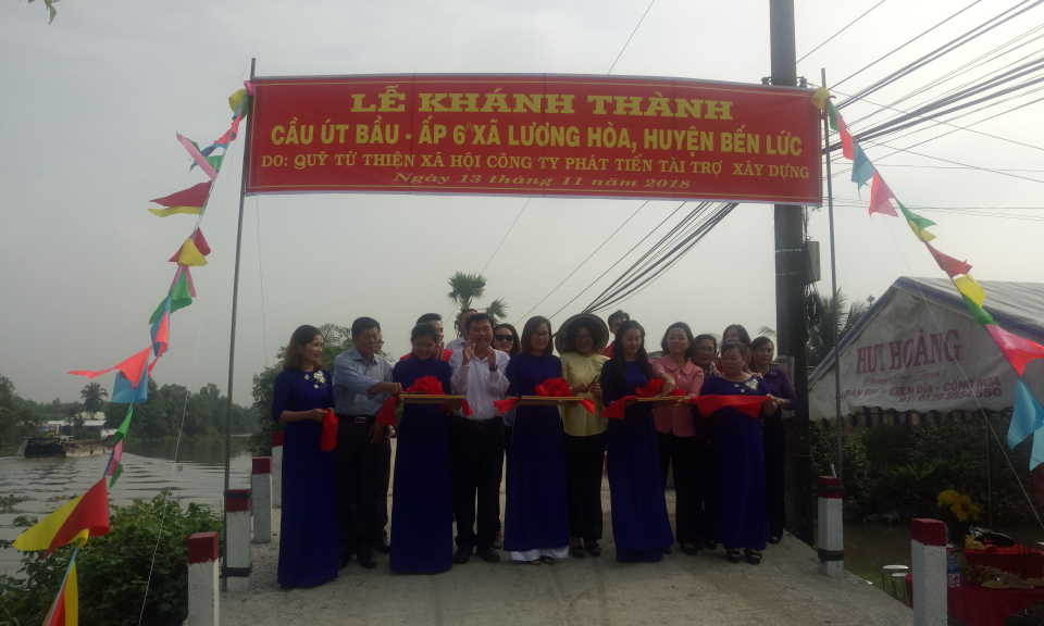 Bến Lức: Kh&aacute;nh th&agrave;nh cầu giao th&ocirc;ng n&ocirc;ng th&ocirc;n