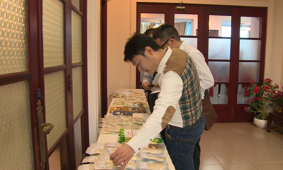 Hội nghị kết nối giao thương giữa DN xuất khẩu gạo tỉnh Long An (Việt Nam) v&agrave; DN tỉnh Quảng Đ&ocirc;ng (Trung Quốc)