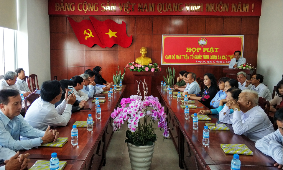 Họp mặt c&aacute;n bộ Mặt trận Tổ quốc tỉnh Long An qua c&aacute;c thời kỳ